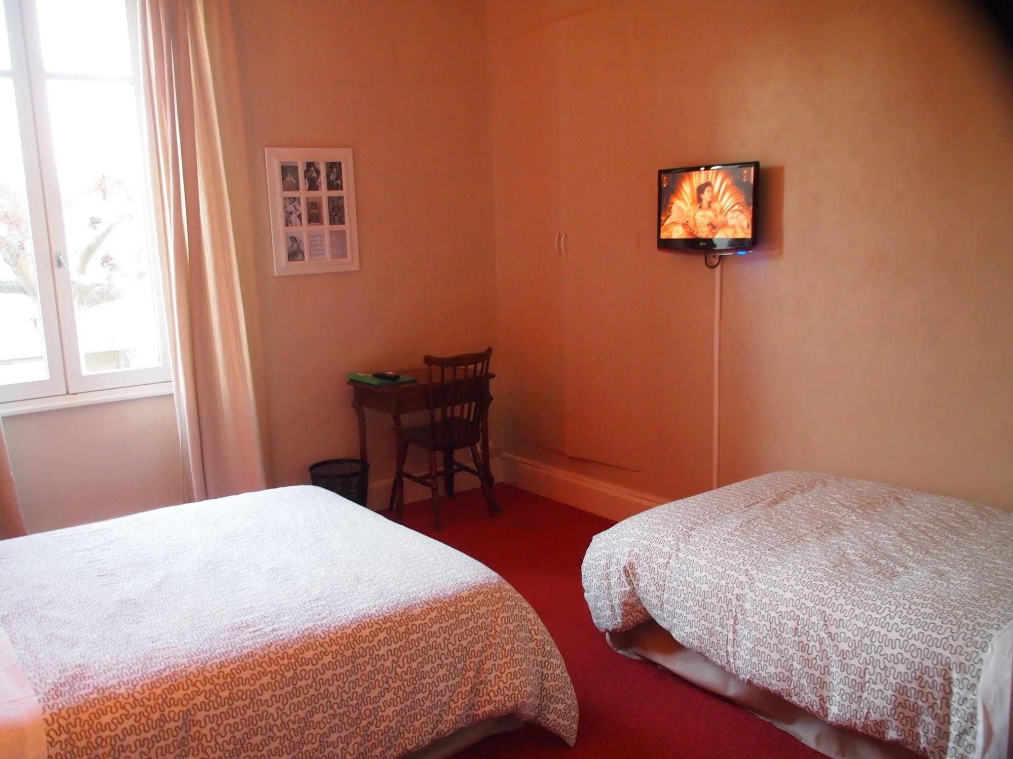 Hotel Emma Calve มีโญ ภายนอก รูปภาพ